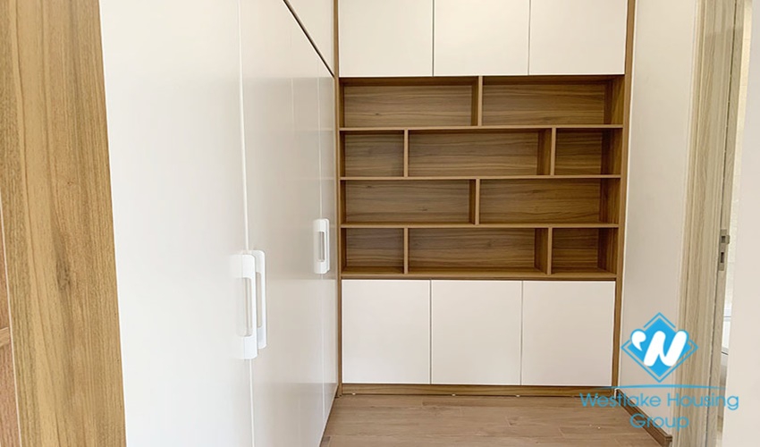 New beautiful villa with corner unit with large yard for rent